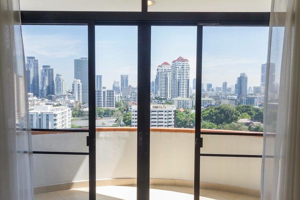 Antique Palace Apartment Bangkok Eksteriør bilde
